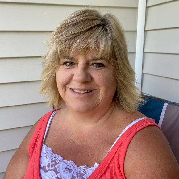 Meet your Posher, Jenni - Picture 1 of 1